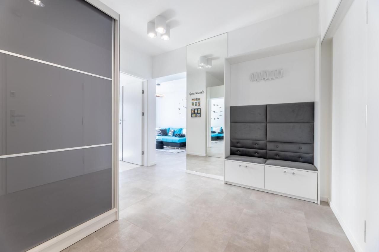 Leo Apartament Delux Ustrzyki Dolne Extérieur photo